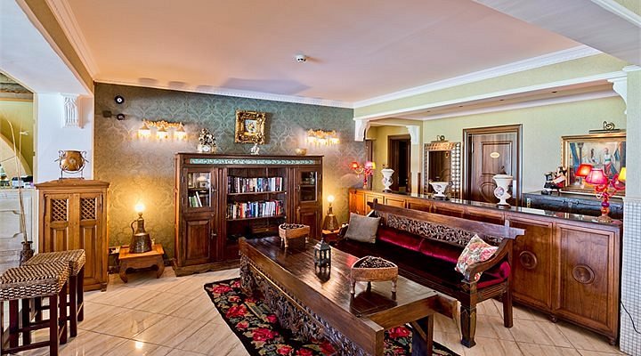 Bella View Art Boutique Hotel