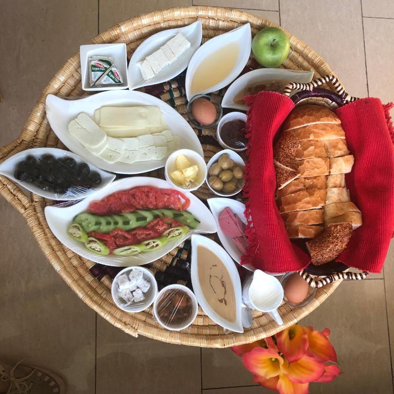 Deniz Airport Suites 