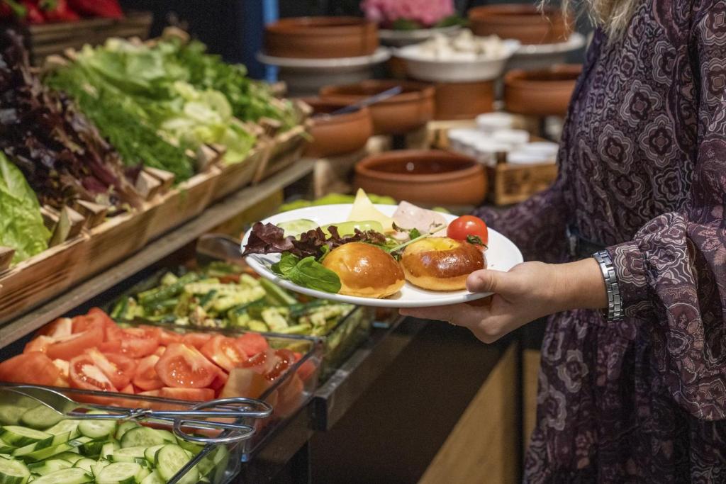 Grand Sapphire City Hotel