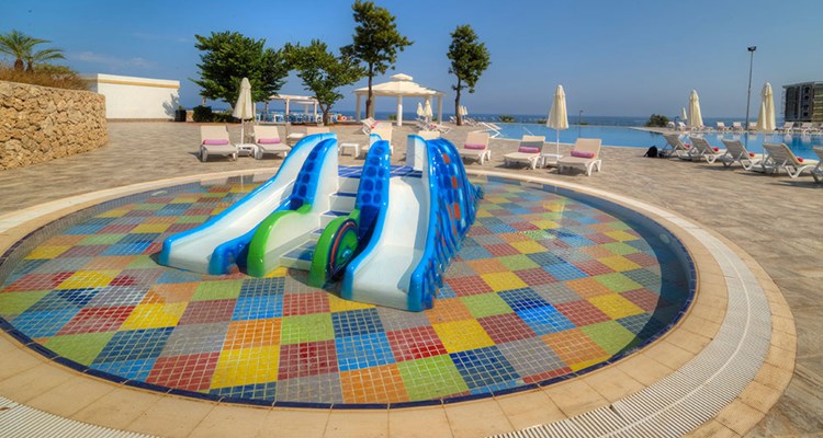 Jasmine Court Hotel   Casino