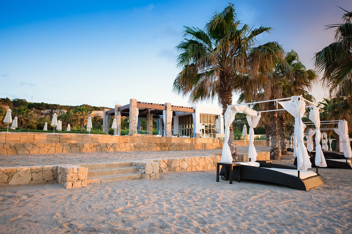 Karpaz Gate Marina Hotel   Marina