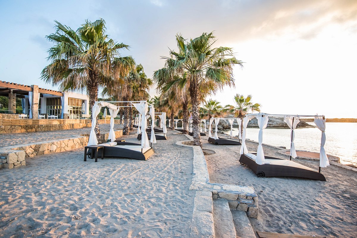 Karpaz Gate Marina Hotel   Marina