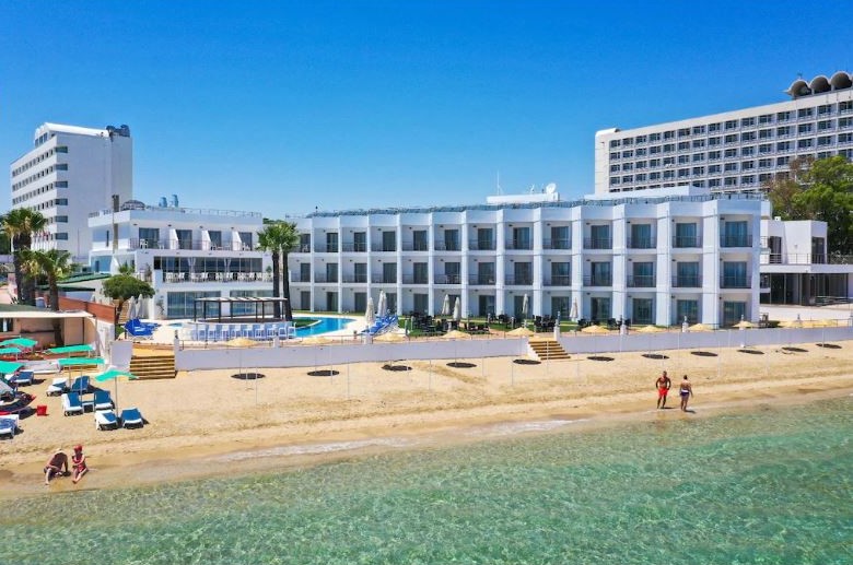 Mimoza Beach Hotel