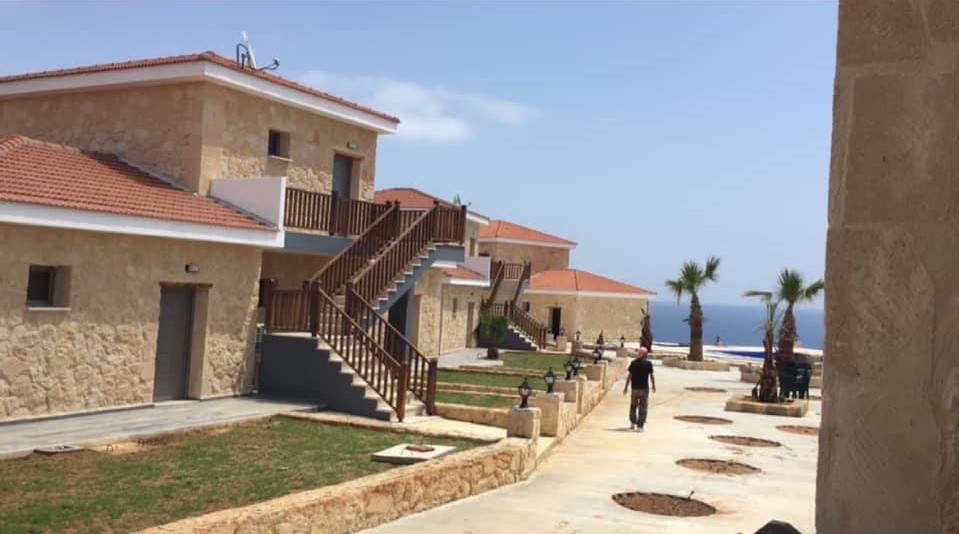 Tekos Golden Hill Hotel   Restaurant